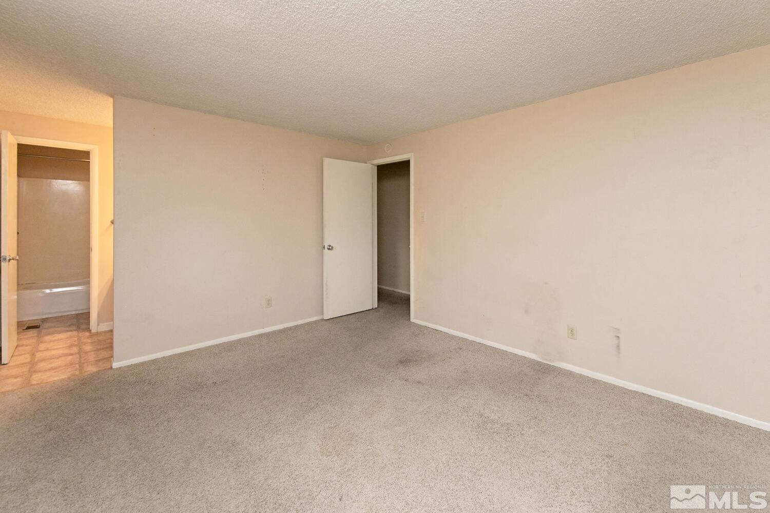 1675 Kings Row Reno, NV 89503 - Photo 22 of 32 a view of an empty room