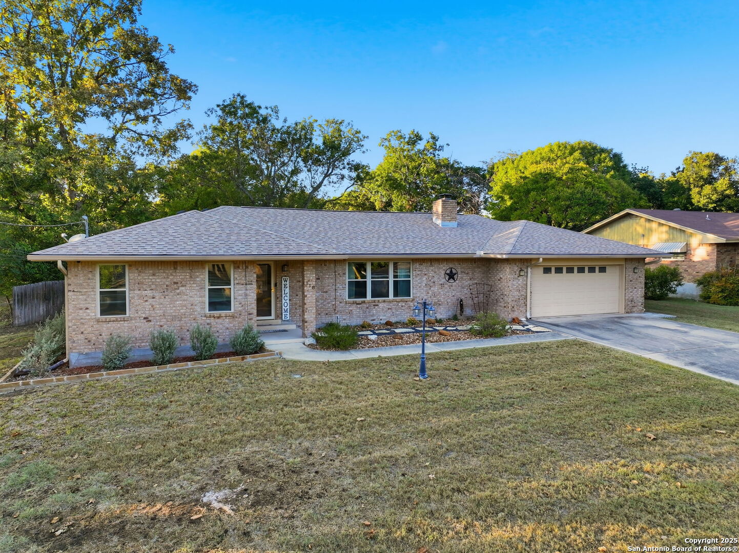 118 Timber Lane Kerrville, TX 78028 - Photo 2 of 49