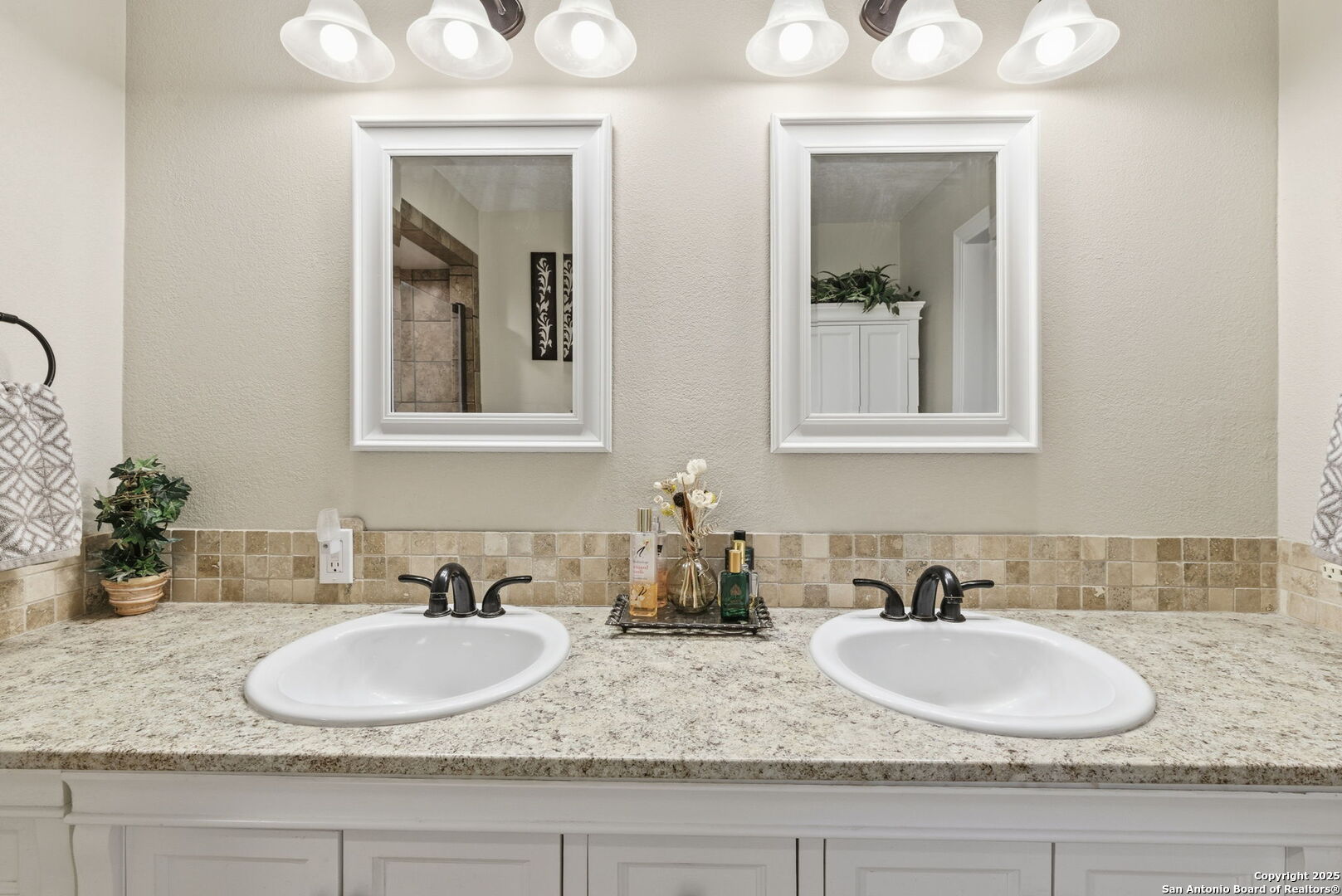 118 Timber Lane Kerrville, TX 78028 - Photo 32 of 49