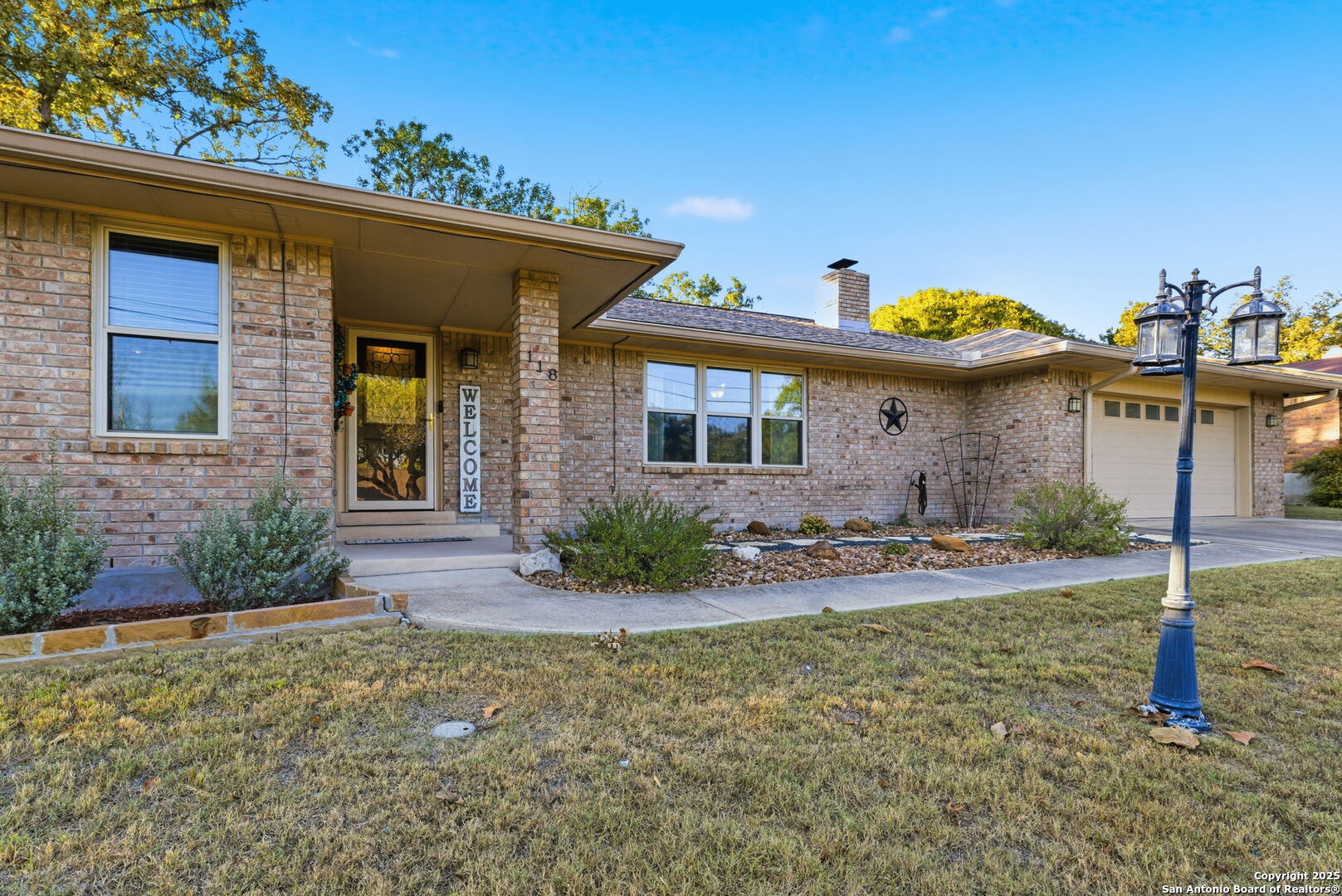118 Timber Lane Kerrville, TX 78028 - Photo 7 of 49