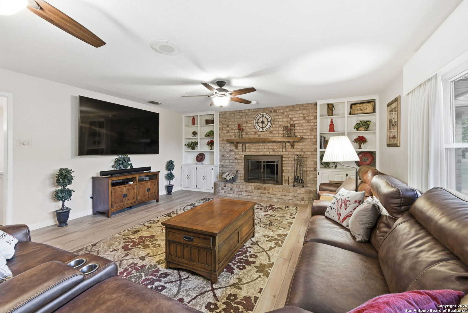 118 Timber Lane Kerrville, TX 78028 - Photo 10 of 49