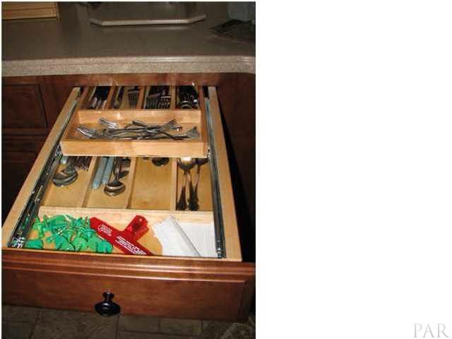 6417 Brigadier Road Milton, FL 32570 - Photo 10 of 25 Double tray drawer