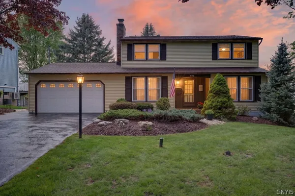 $299,500 | 500 Whedon Road, Camillus, NY 13219