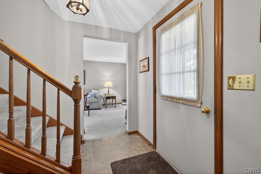 500 Whedon Road Camillus, NY 13219 - Photo 6 of 50