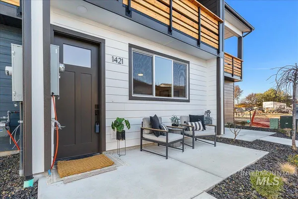 $369,900 | 1457 North Bluffs Ridge Lane, Boise, ID 83704