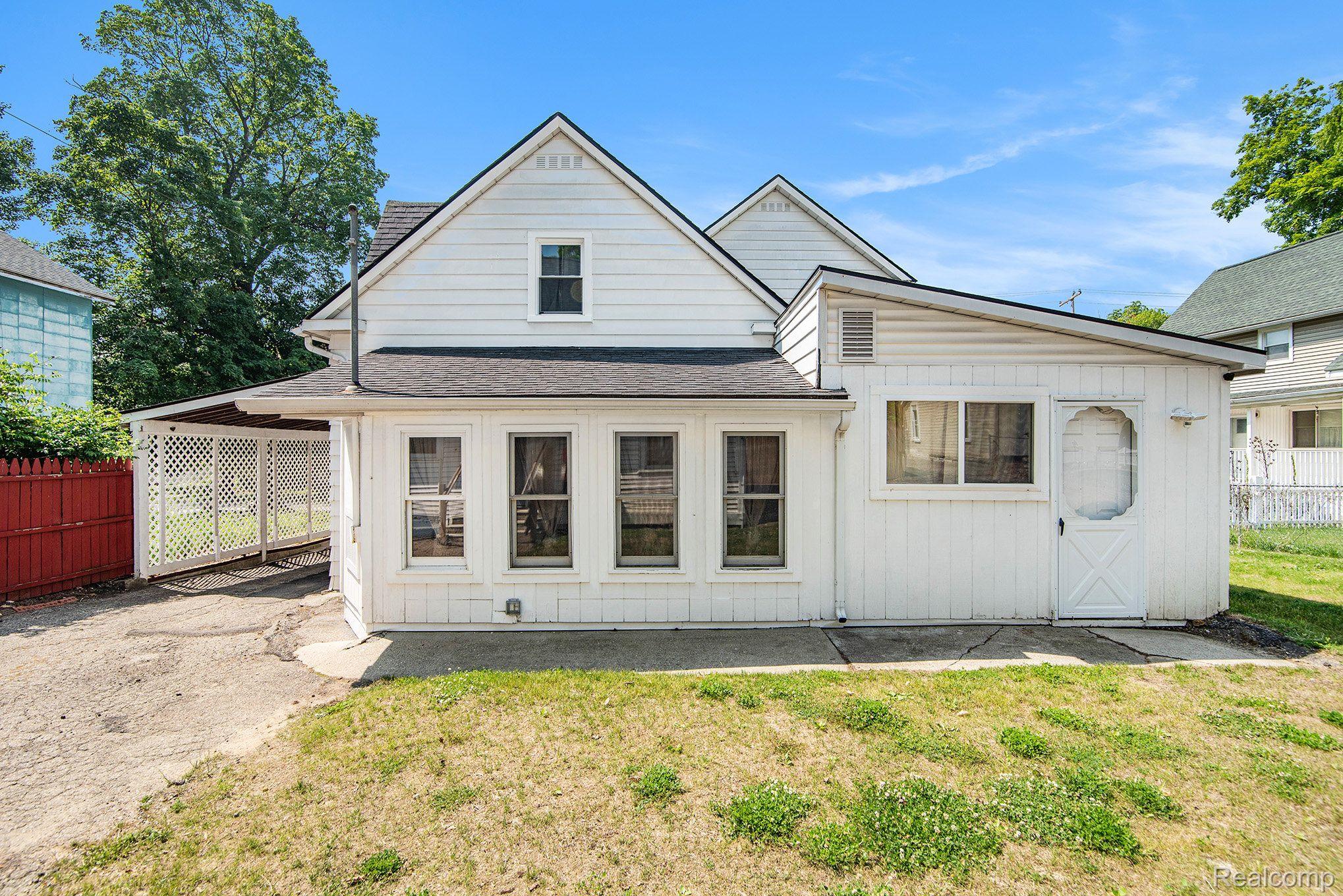 600 West Silver Lake Road Fenton, MI 48430 - Photo 29 of 32 Gallery Image 29