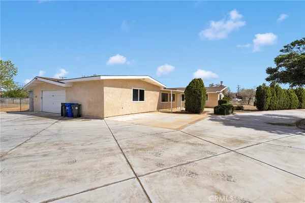 $550,000 | 21008 S Road, Apple Valley, CA 92307