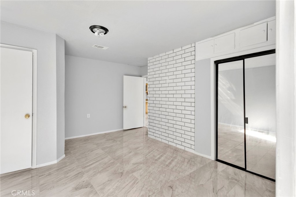 21008 S Road Apple Valley, CA 92307 - Photo 11 of 58