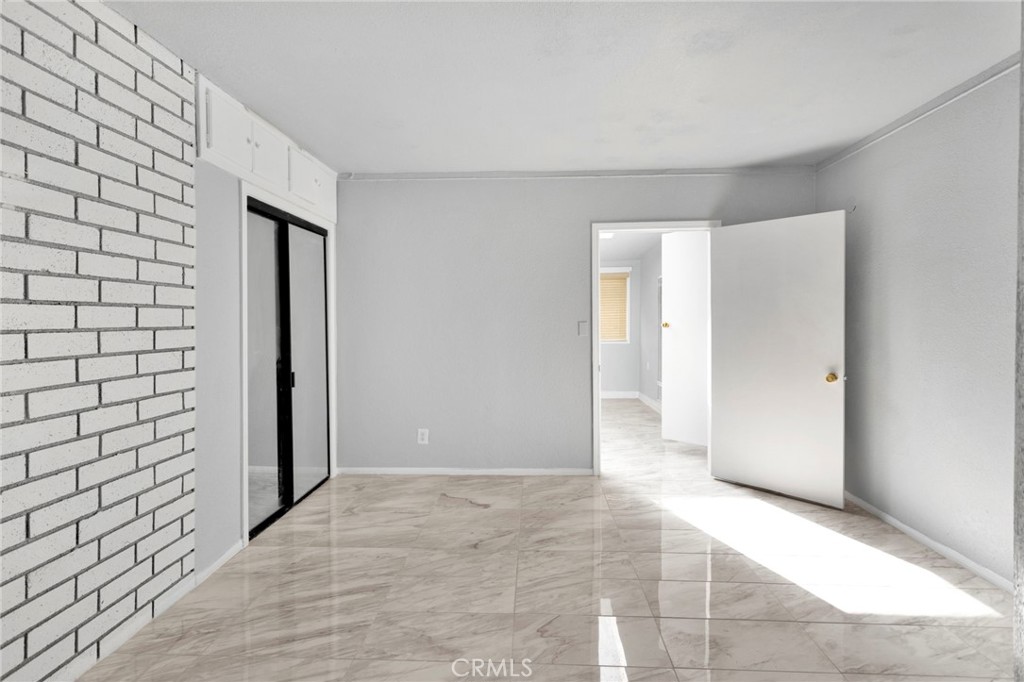 21008 S Road Apple Valley, CA 92307 - Photo 12 of 58