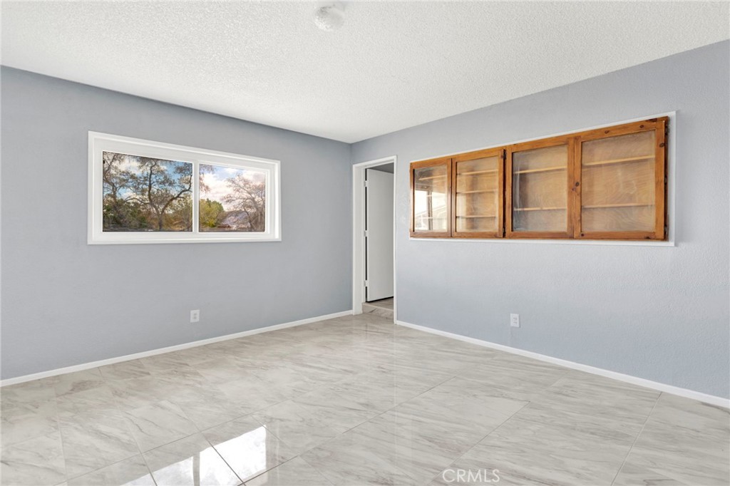 21008 S Road Apple Valley, CA 92307 - Photo 28 of 58