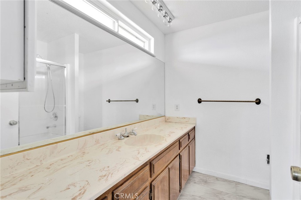 21008 S Road Apple Valley, CA 92307 - Photo 30 of 58