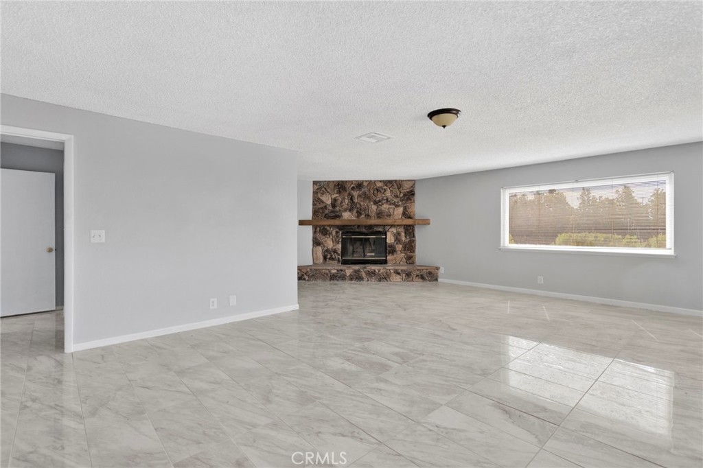 21008 S Road Apple Valley, CA 92307 - Photo 32 of 58