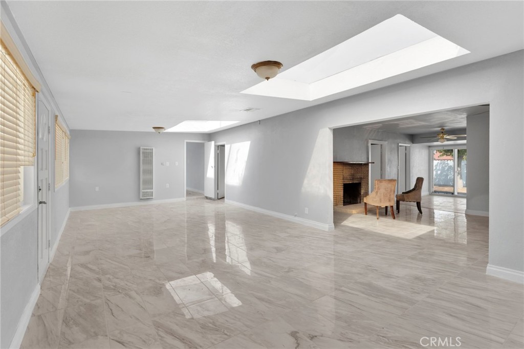 21008 S Road Apple Valley, CA 92307 - Photo 7 of 58