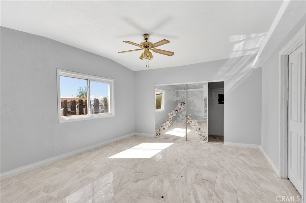 21008 S Road Apple Valley, CA 92307 - Photo 9 of 58