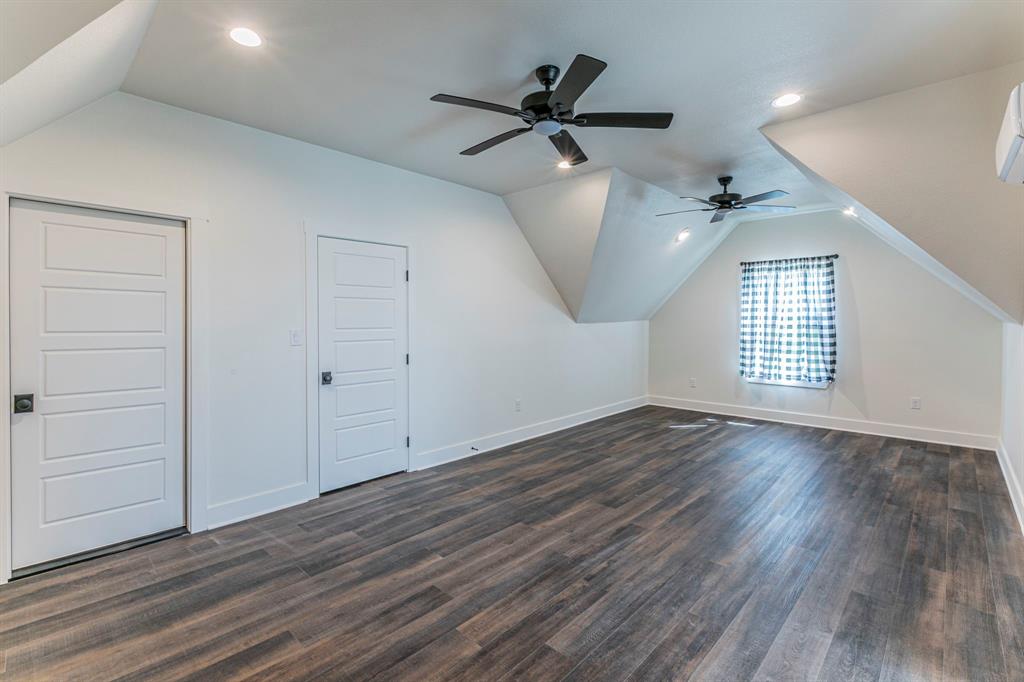 289 East Bell Road Waco, TX 76705 - Photo 23 of 40 Upstairs 4th Bedroom & Bonus room