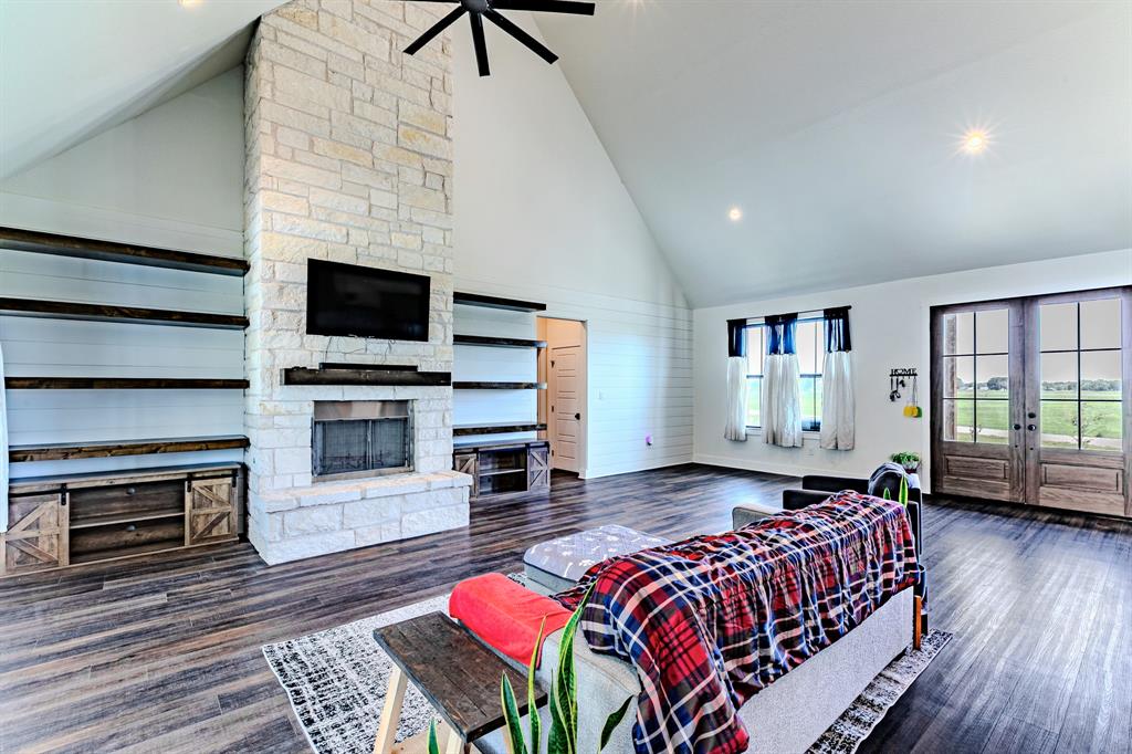 289 East Bell Road Waco, TX 76705 - Photo 4 of 40