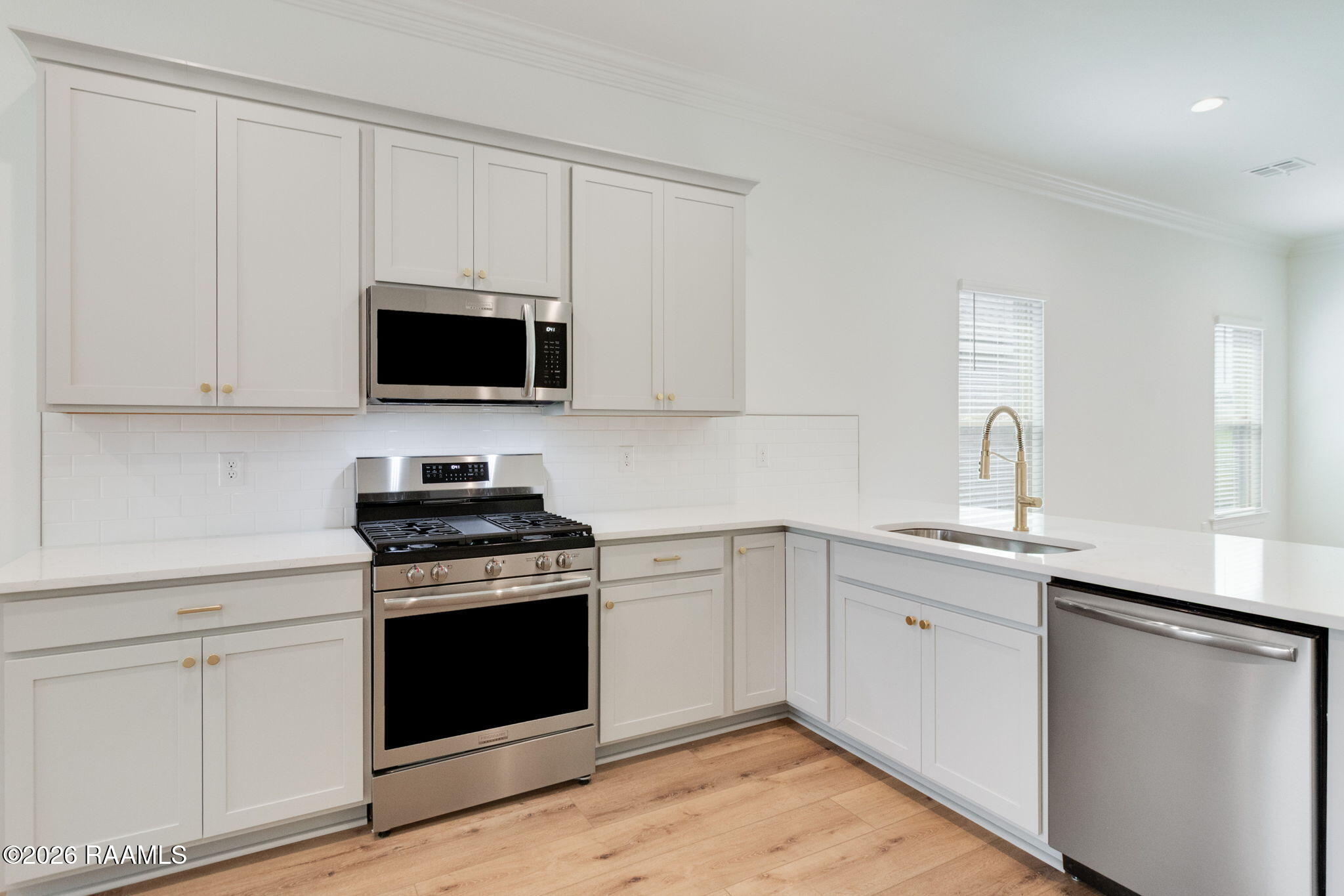 132 Ridley Lane Youngsville, LA 70592 - Photo 8 of 23 KITCHEN