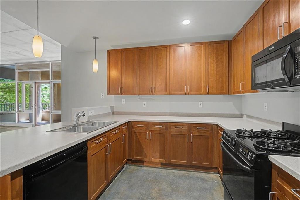 845 Spring Street Northwest, Unit 130 Atlanta, GA 30308 - Photo 3 of 37 Gallery Image 3