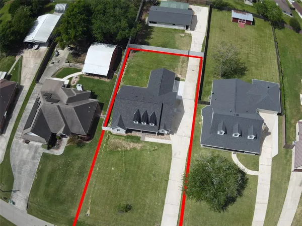 $2,500 | 30731 Martens Road, Tomball, TX 77375