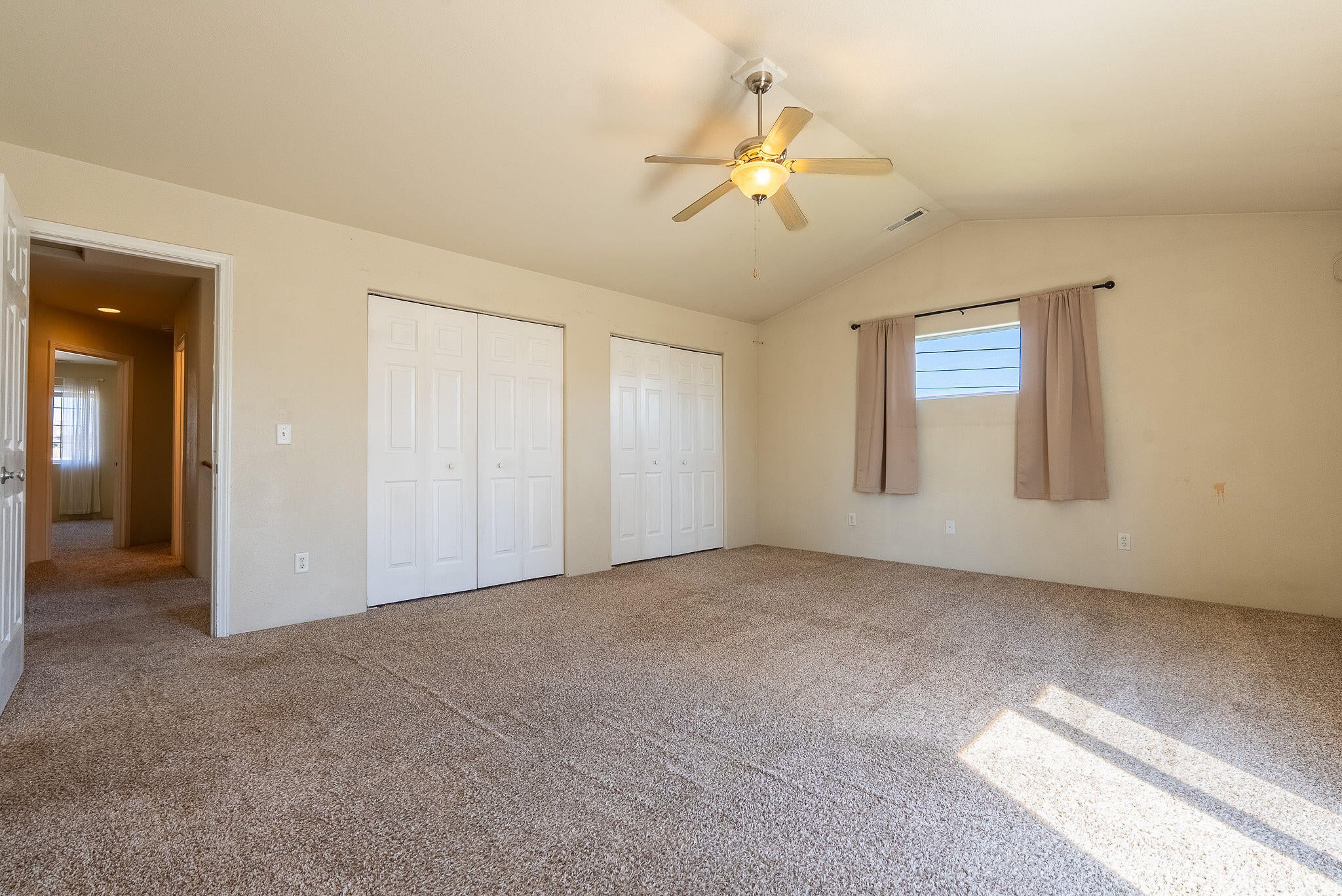114 Cedar Street Central Point, OR 97502 - Photo 24 of 47 DSC02552-HDR