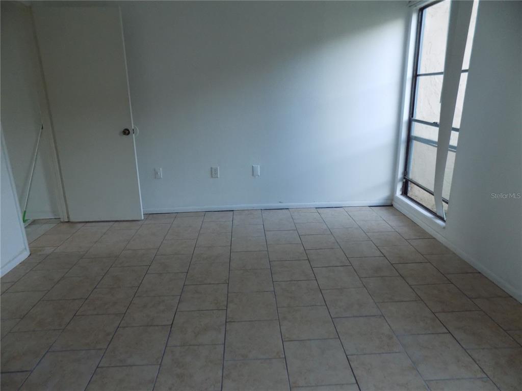 2811 Southwest Archer Road, Unit X 201 Gainesville, FL 32608 - Photo 29 of 37