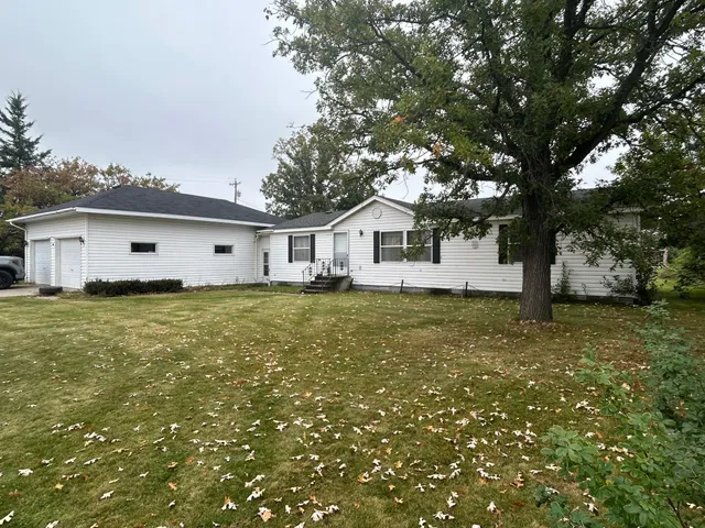 $199,900 | 360 Columbus Avenue, Cohasset, MN 55721