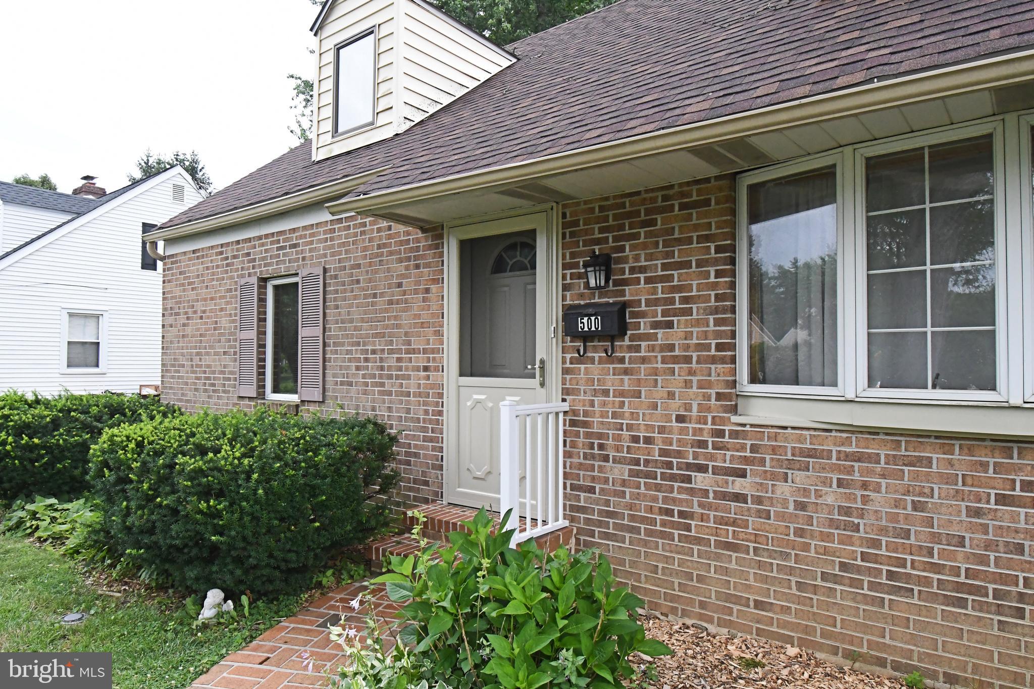 500 Burton Road Oreland, PA 19075 - Photo 3 of 54 Entry
