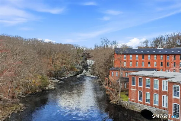 $110,000 | 150 Yantic Street, Unit 213, Norwich, CT 06360