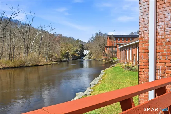 $110,000 | 150 Yantic Street, Unit 213, Norwich, CT 06360