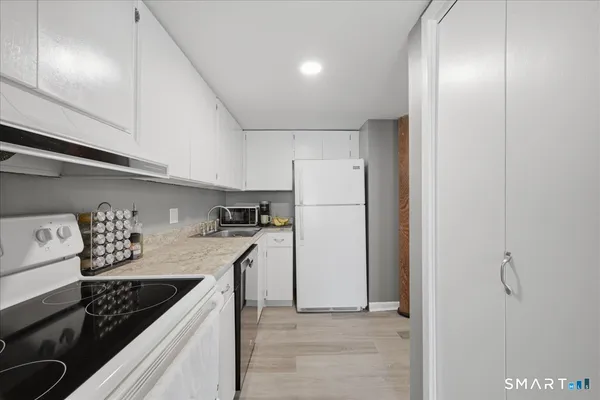 $110,000 | 150 Yantic Street, Unit 213, Norwich, CT 06360