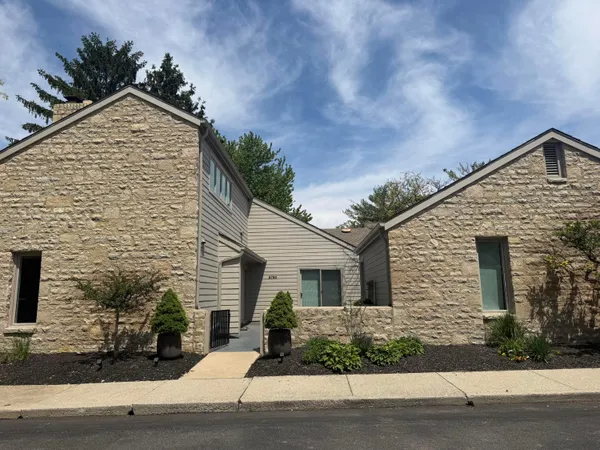 $560,000 | 5780 Strathmore Lane, Unit 32, Dublin, OH 43017