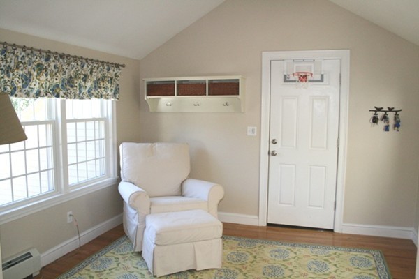 7 Tapley Road Lynnfield, MA 01940 - Photo 6 of 12 Gallery Image 6