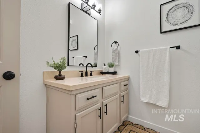 $314,950 | 1026 East Hawaii Avenue, Nampa, ID 83686