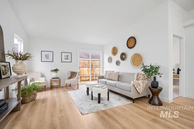 $314,950 | 1026 East Hawaii Avenue, Nampa, ID 83686