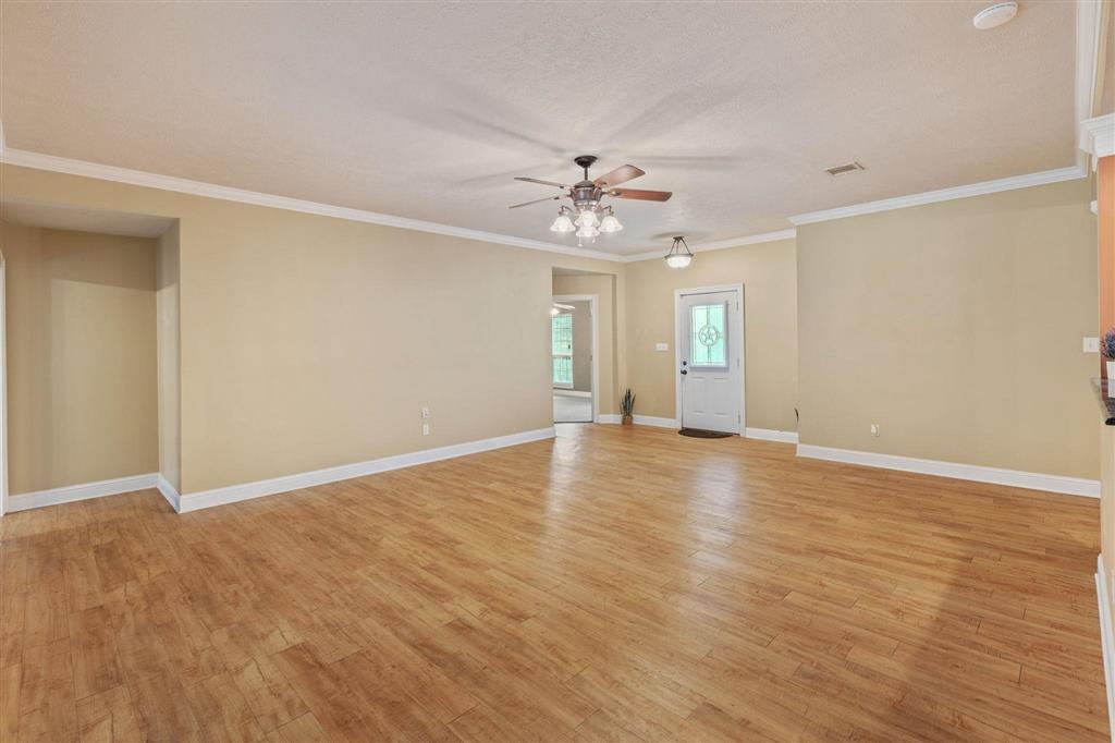 620 You Winn Road Moss Bluff, LA 70611 - Photo 3 of 17 Gallery Image 3