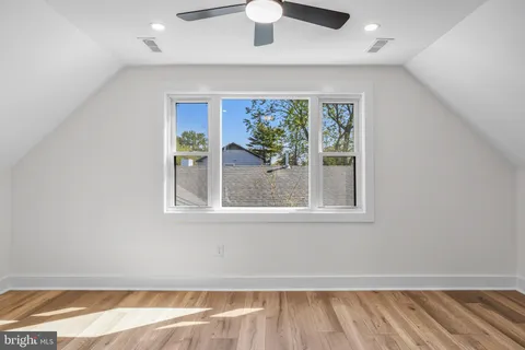 a view of a window in an empty room