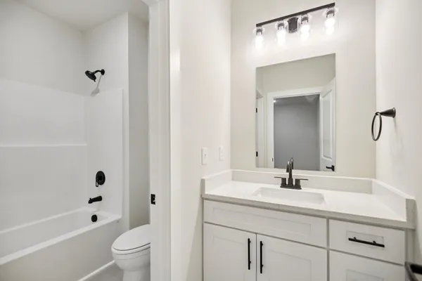 $349,900 | 1048 Stagecoach Drive, White House, TN 37188