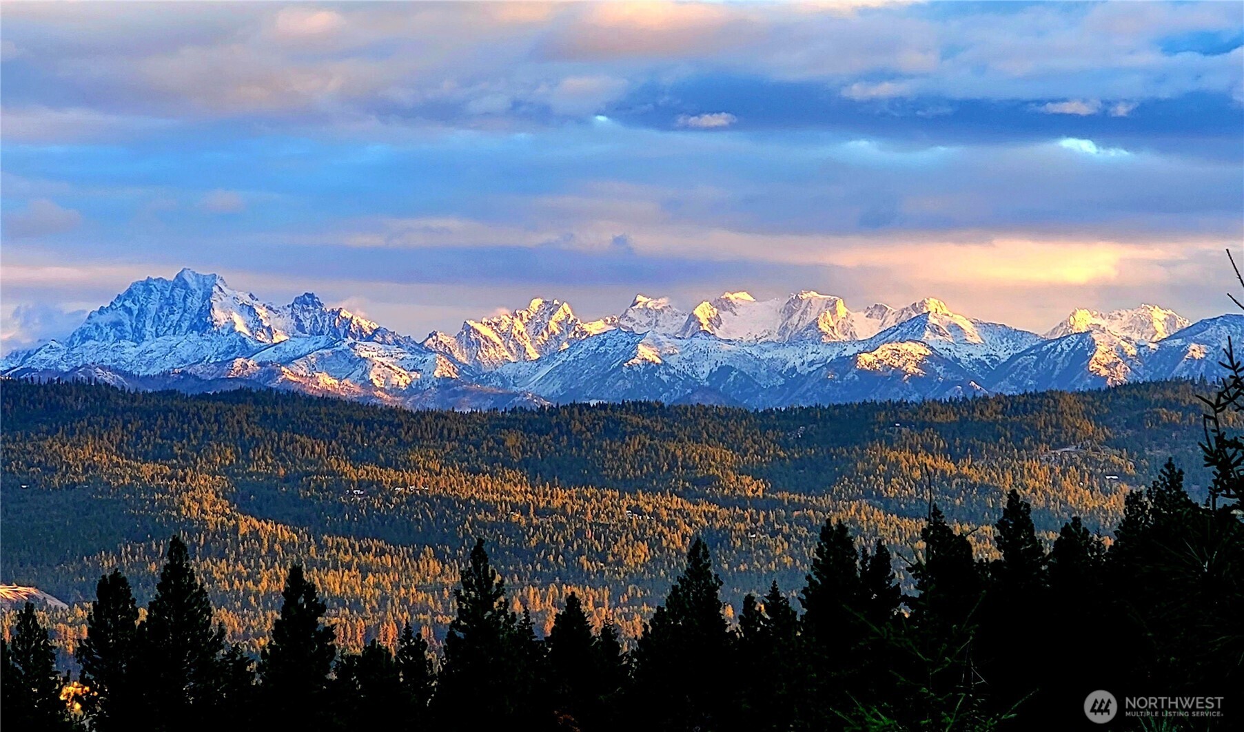 824 Huntrick Drive Cle Elum, WA 98922 - Photo 33 of 38 a view of a lake in middle of the house