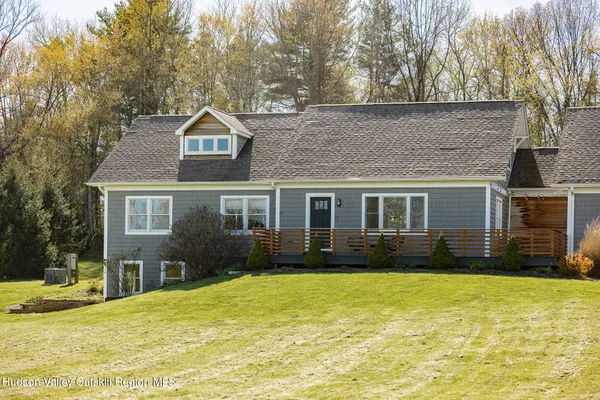 $949,000 | 23 Petty Drive, Ghent, NY 12075