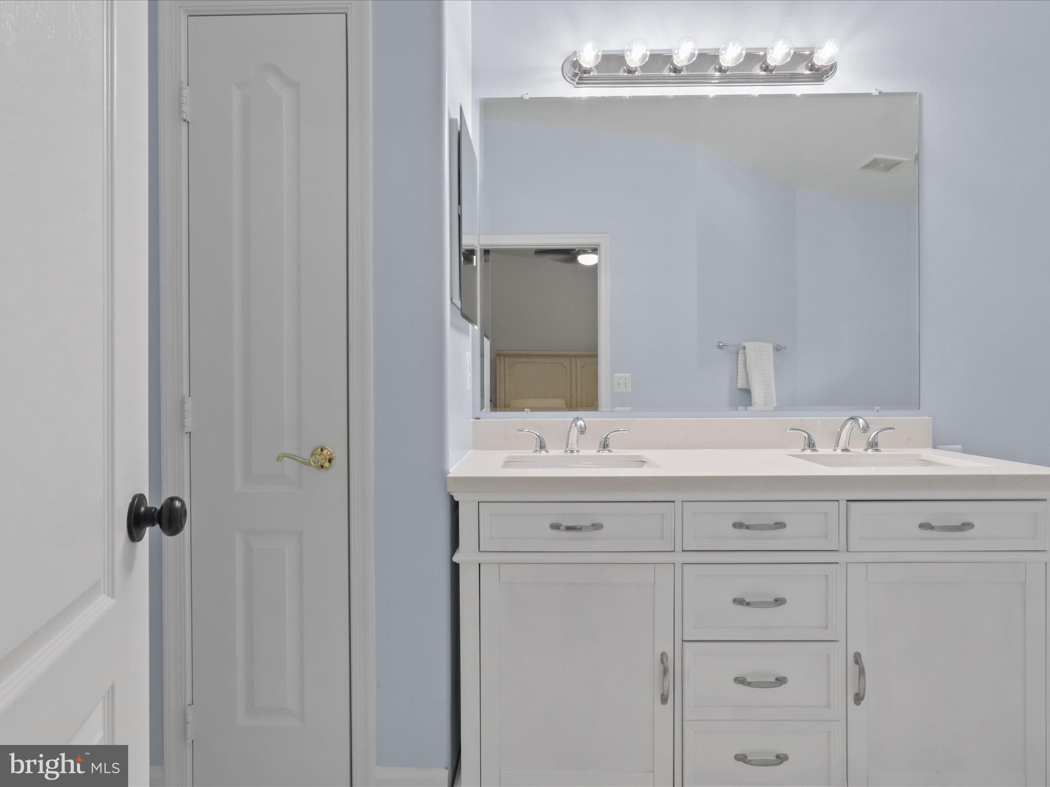 11770 Valley Ridge Circle Fairfax, VA 22033 - Photo 25 of 61 Primary Ensuite Bath w Dual Sinks
