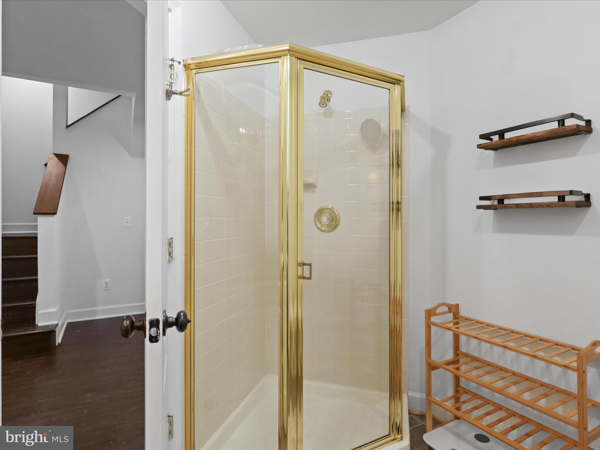 11770 Valley Ridge Circle Fairfax, VA 22033 - Photo 32 of 61 Basement Bath