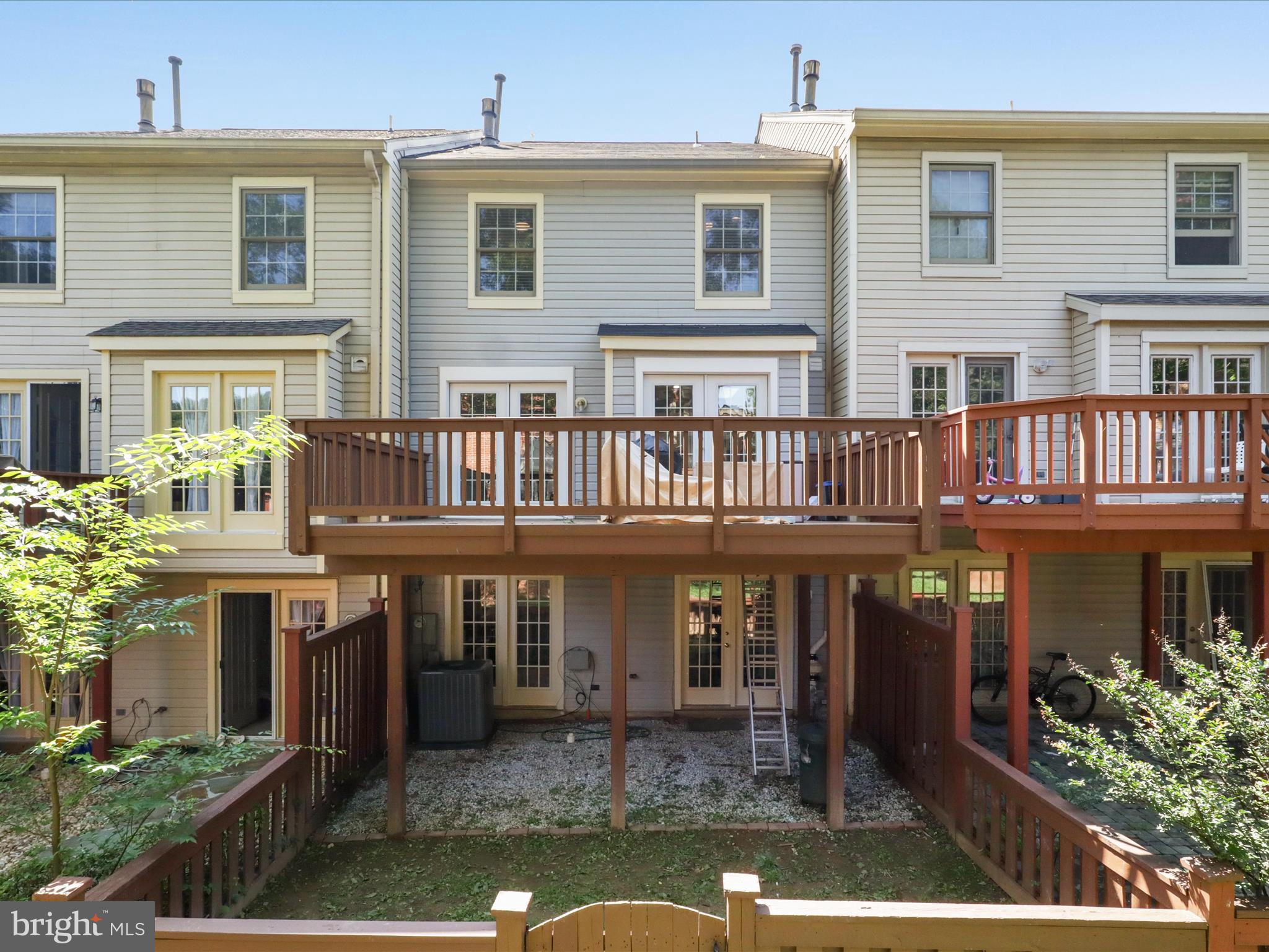 11770 Valley Ridge Circle Fairfax, VA 22033 - Photo 34 of 61 Rear View