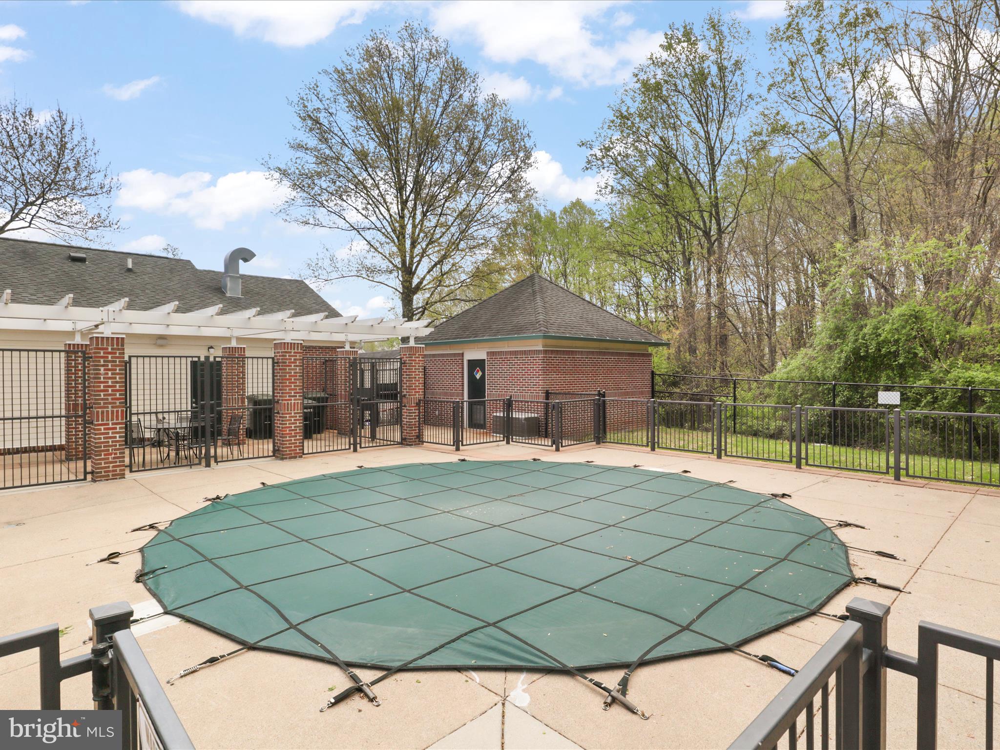 11770 Valley Ridge Circle Fairfax, VA 22033 - Photo 44 of 61 Baby Pool