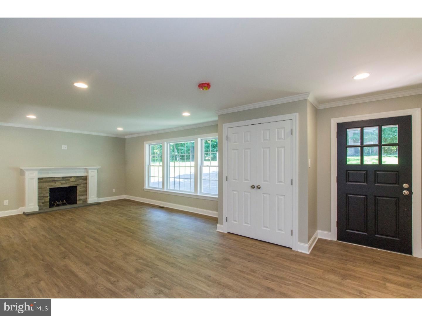 176 Marple Road Broomall, PA 19008 - Photo 5 of 24 Gallery Image 5