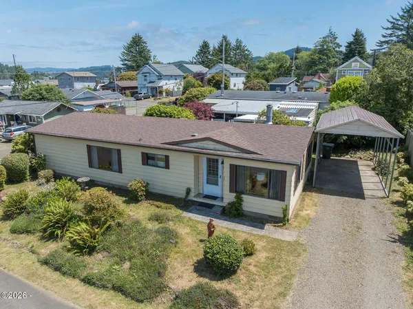 $315,000 | 312 Southeast Reef Avenue, Lincoln City, OR 97367