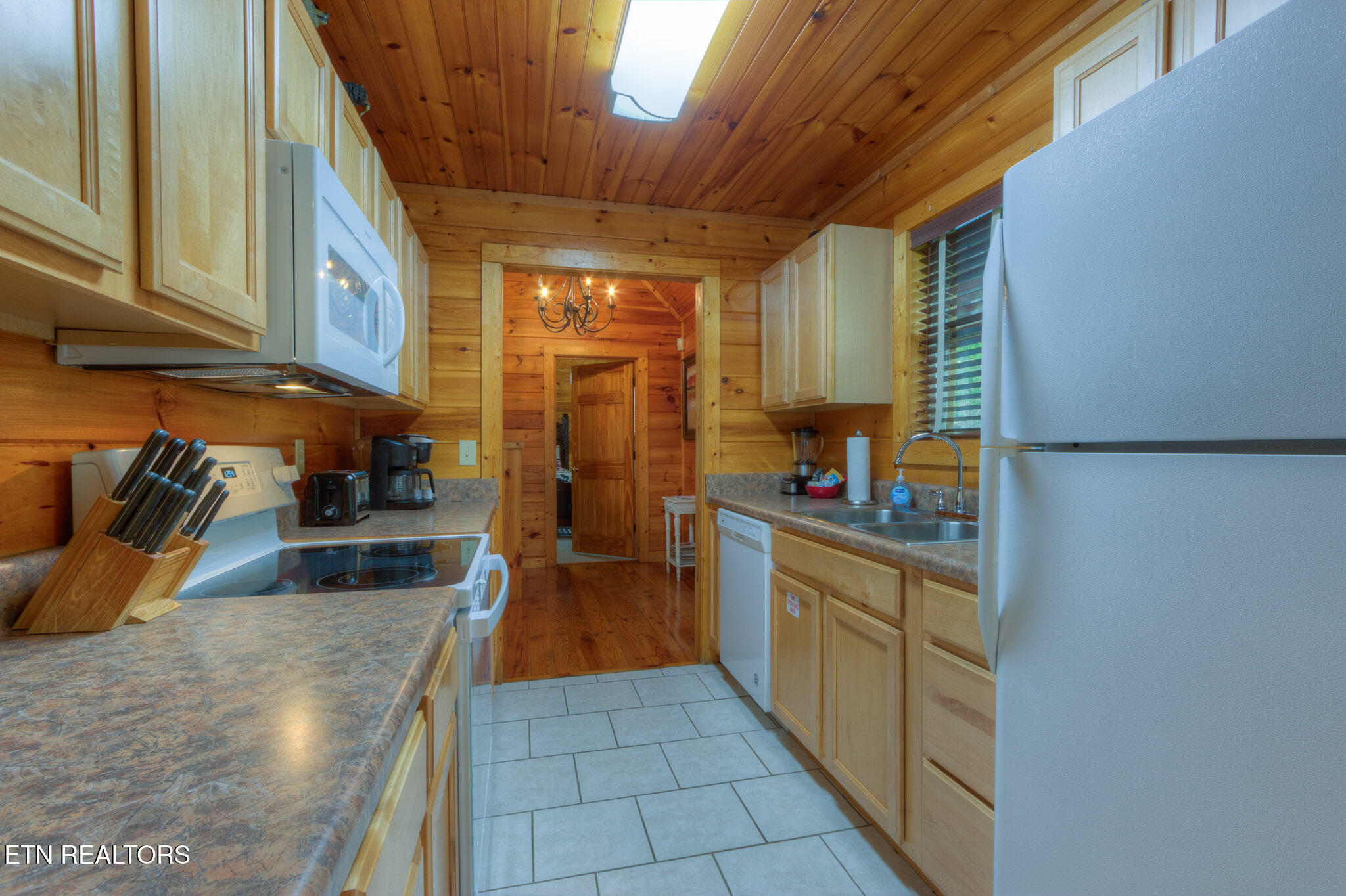 3810 Old Mountain Road Sevierville, TN 37876 - Photo 13 of 46 13