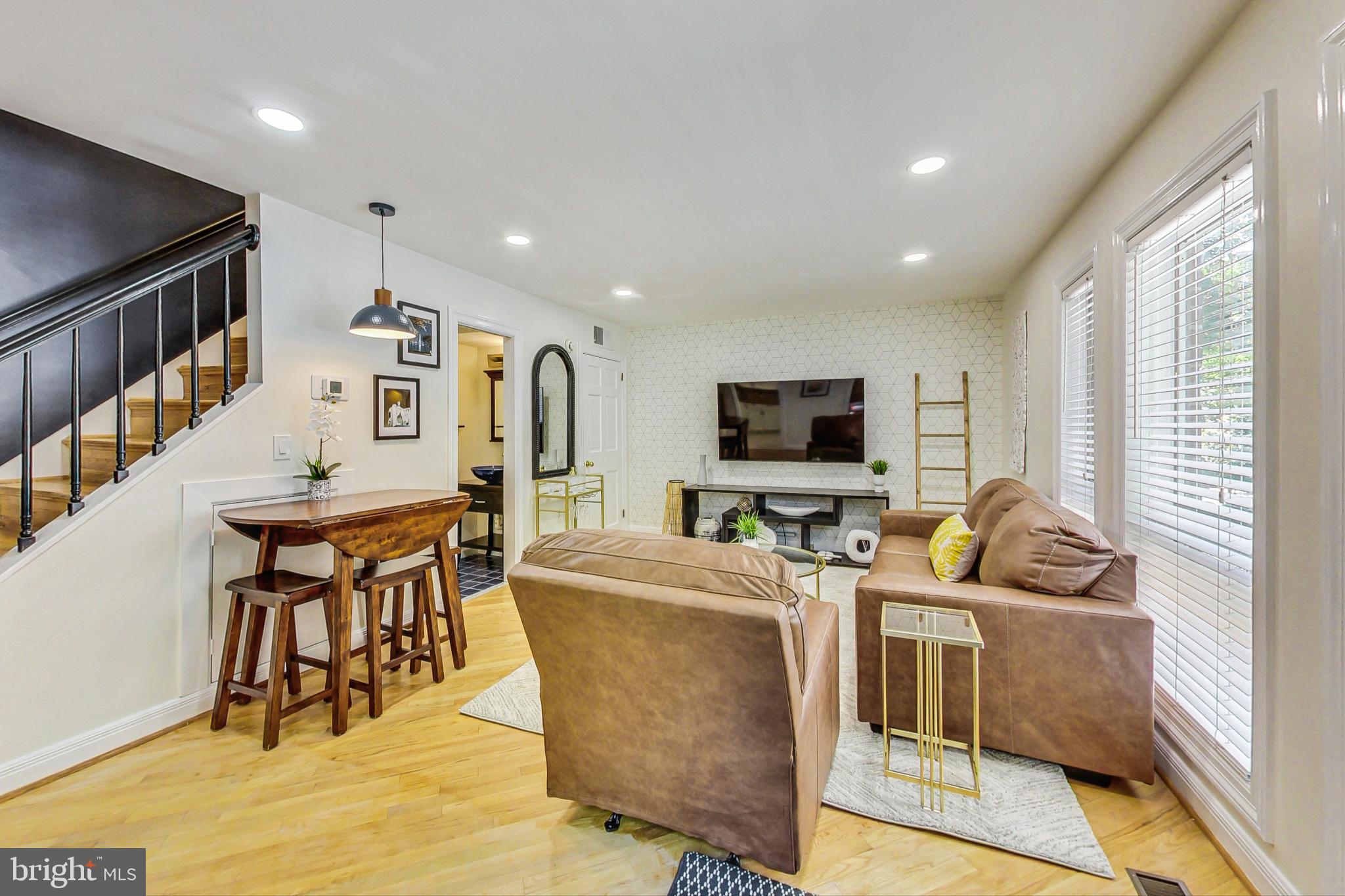 4814 Hampden Lane, Unit R2 Bethesda, MD 20814 - Photo 2 of 29