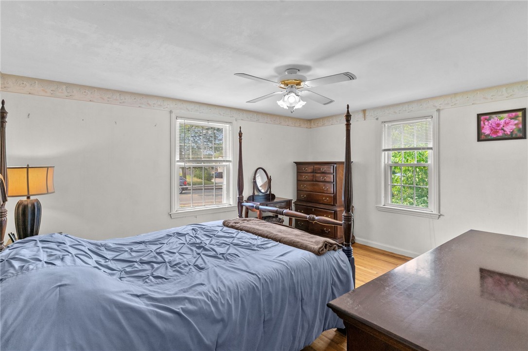 255 Strawberry Field Road Warwick, RI 02886 - Photo 12 of 25 Gallery Image 12