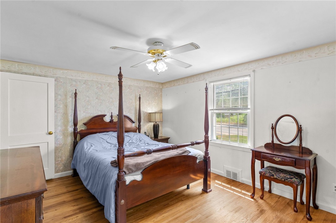 255 Strawberry Field Road Warwick, RI 02886 - Photo 13 of 25 Gallery Image 13