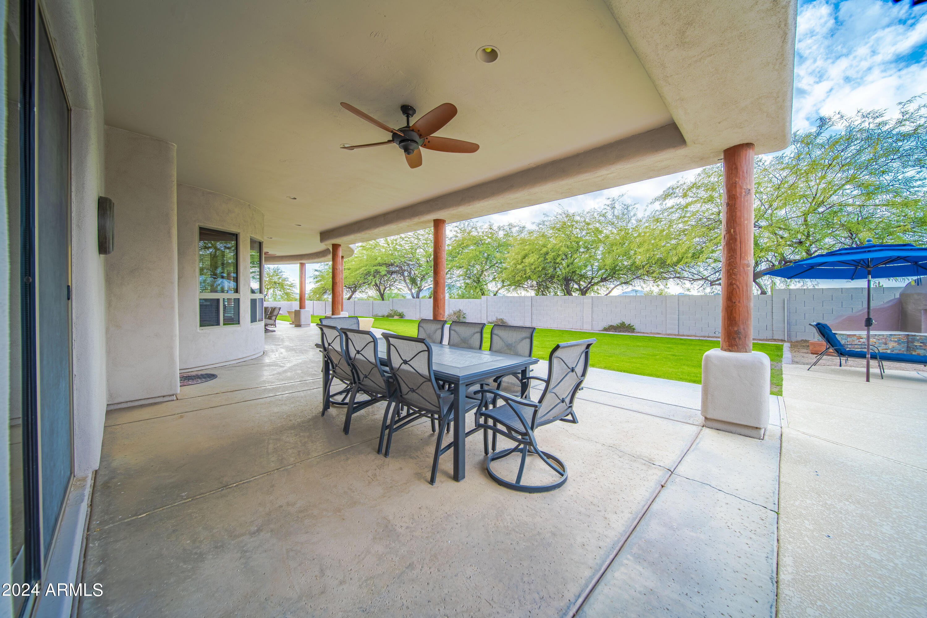 12 East Irvine Road Phoenix, AZ 85086 - Photo 18 of 81 Dine and Relax